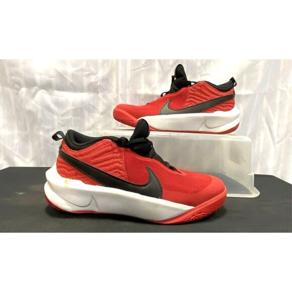 Nike Team Hustle D10 'University Red' Youth Sneakers Size 6.5 Cw6735-600 - Picture 2 of 6
